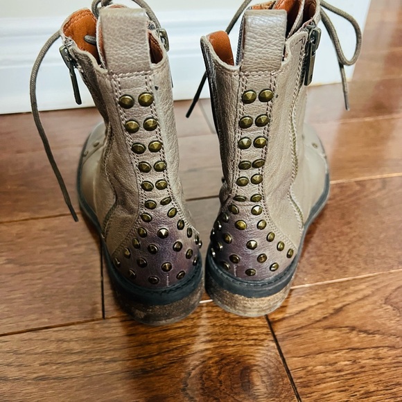 Leather size 7 Brown/tan Lace-Up Combat Boots - Picture 4 of 6